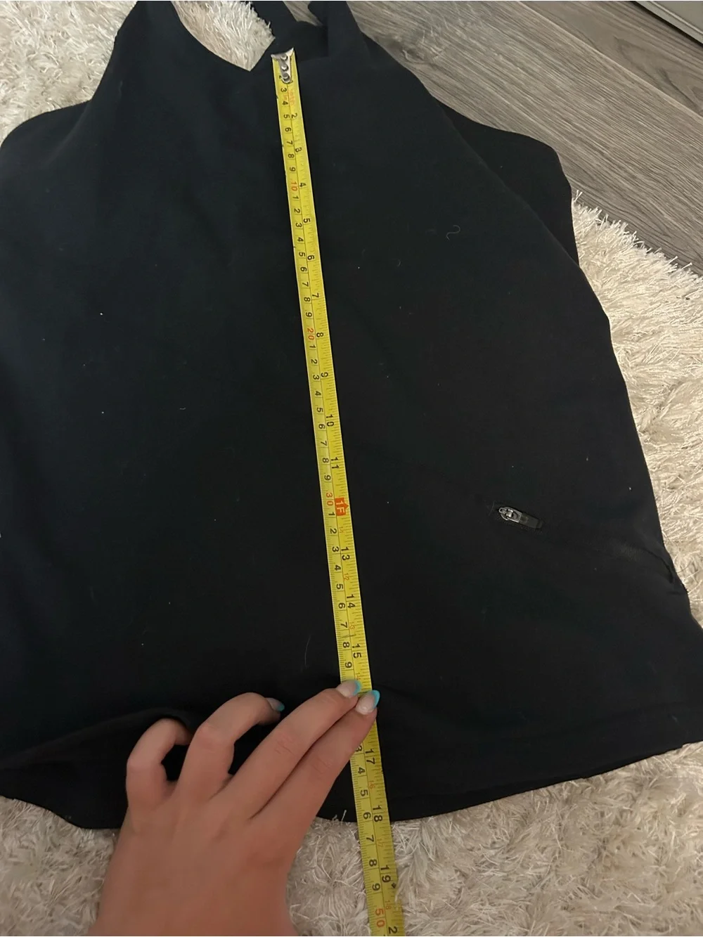 lululemon athletica Women’s Black Cross-Back Tank Top